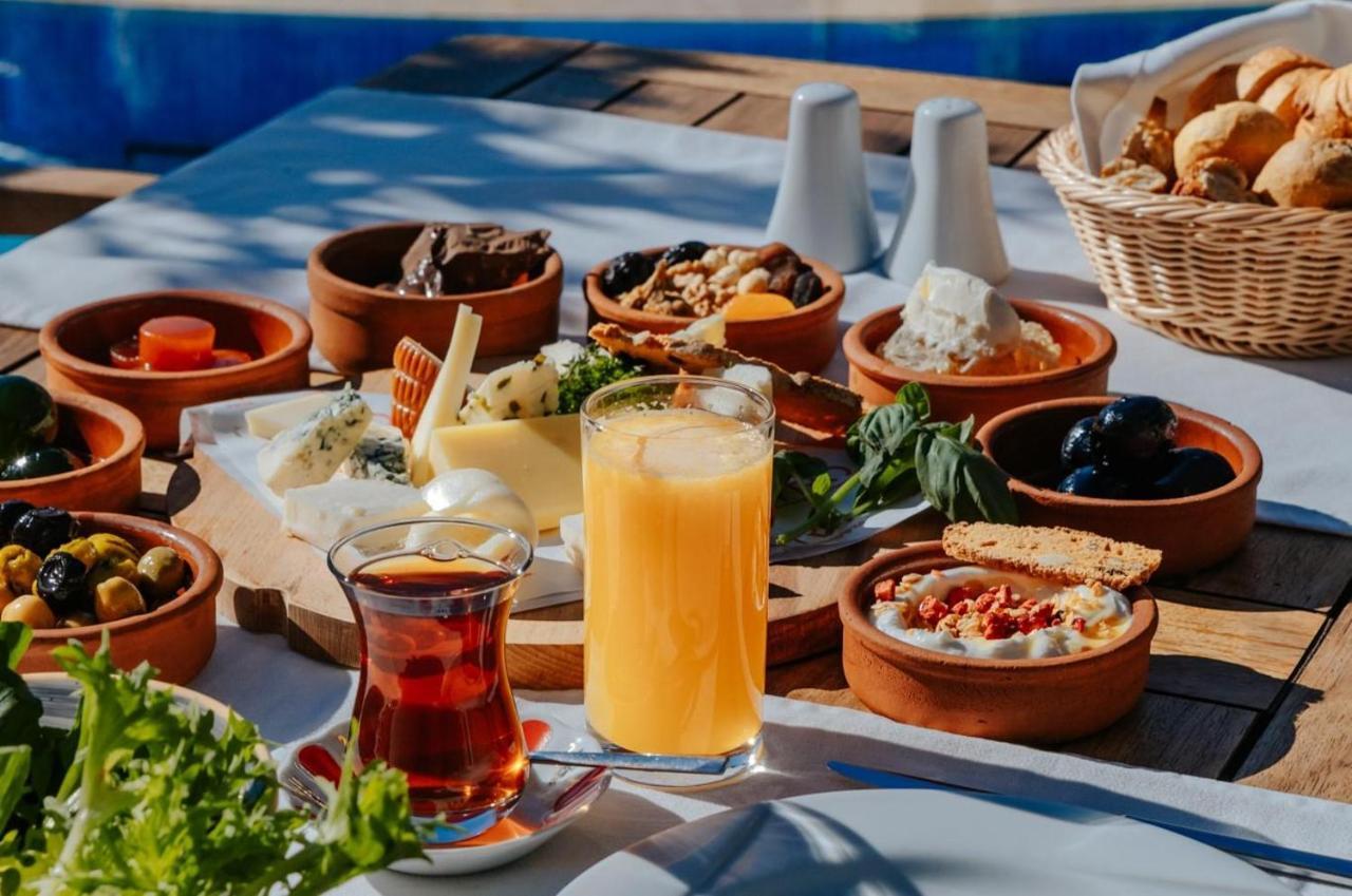 فندق بودريوم أوتل آند يو سبا بودروم المظهر الخارجي الصورة